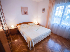 Apartment IDA
