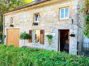 Charming Cottage in Anseremme With Fenced Garden