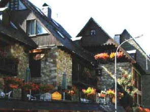 Garos Vila