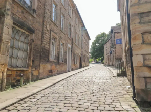 5 Castle Hill