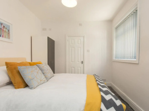 Townhouse @ 58 Brooklyn St - Crewe
