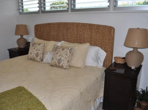 Lahaina Roads 309 by RedAwning