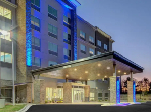 Holiday Inn Express & Suites Charlotte Southwest