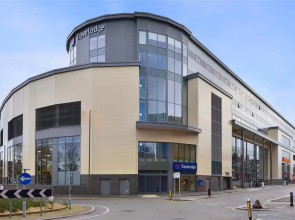Travelodge Redhill Town Centre