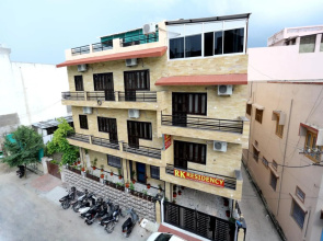 Oyo 11868 Rk Residency