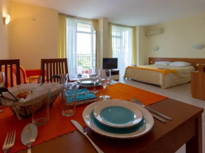Large Studio in Polo Resort