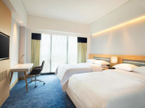 Four Points by Sheraton Surabaya, Tunjungan Plaza