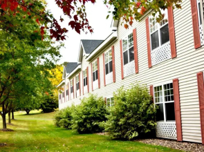 Crossings By Grandstay Inn & Suites