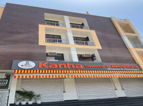 Capital O 80703 Kanha Guest House