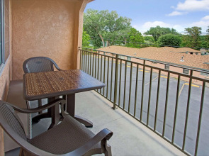 Travelodge by Wyndham Bishop