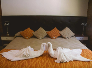 Al Rio Suites