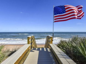 The White House On Flagler Beach - Unit 12 1 Bedroom Apts