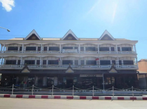 Champa Hotel