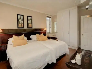 Clementine Guesthouse