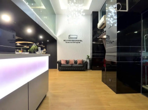 De Lux Bangkok Hotel