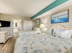 Oceanfront North Myrtle Beach Gem: Pools Access!