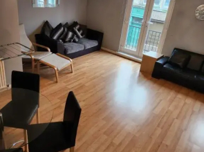 3 BEDROOM SERVICED APPARTMENT CENTRAL LOCATION SEA SIDE TOWn