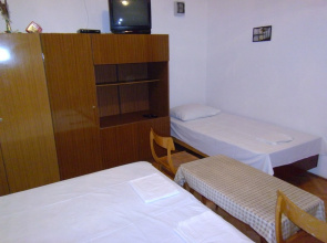 Apartment Ivan1 - 10m from the beach with parking: A1 Donji Stara Novalja, Island Pag