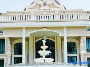 Grand Lord Hotel & Residence