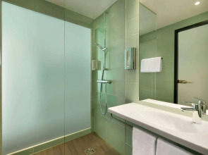 Super 8 by Wyndham Freiburg