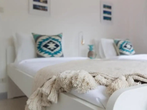 Sam-kah Karibu Beach House