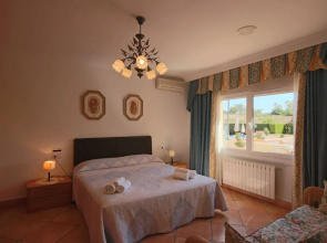 Luxury Villa Surrounded by Vineyards - 7bd Great for Big Groups W/private Pool