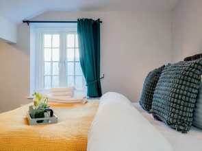 Host Stay Bridge Street Penthouse Apartment