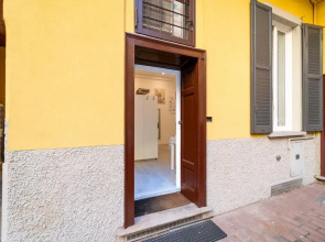 Modern Apartment in Via Carloni by Wonderful Italy