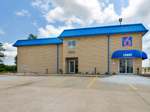 Motel 6 New Iberia, LA