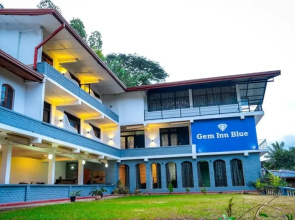 OYO 452 Gem In Blue