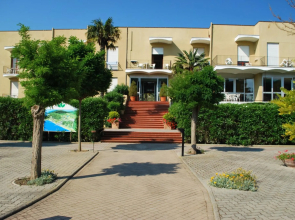 Holiday Park- Studio