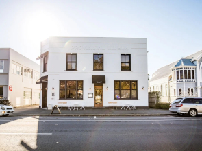 Provincial Apartment 2