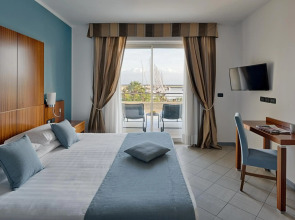 Aregai Marina Hotel & Residence