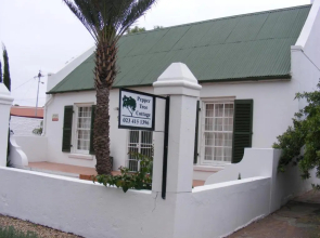 Pepper Tree Cottage Beaufort West