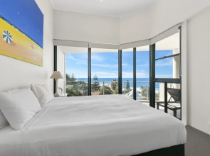 Breathtaking views of Sunshine Beach - Unit 7/21 Park Crescent