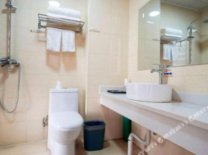 Super 8 Hotel Longnan Wudu Pan Xuan Lu Square
