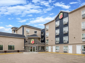 Super 8 Grande Prairie