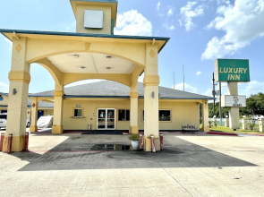 Luxury Inn & Suites Liberty