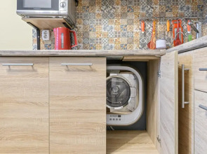 Две подушки на улице Вадима Шефнера 10 корп. 1