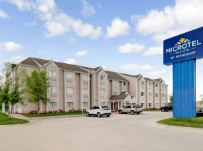 Microtel Inn & Suites by Wyndham Bellevue/Omaha