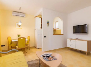 Escape - 20 m From sea - Yellow