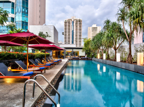 Park Plaza Bangkok Soi 18