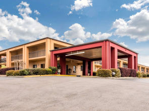 Quality Inn Pelham I-65 exit 246