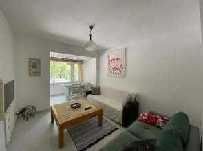 Lovely 2 bedroom house in the heart of the city