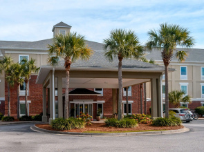 Comfort Inn & Suites Patriots Point