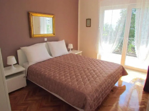 Apartment Mladena
