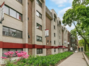 Fun Location Studio Apt near Boystown Best Price! OD8