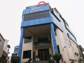 OYO Townhouse 447 Hotel Teg Royal