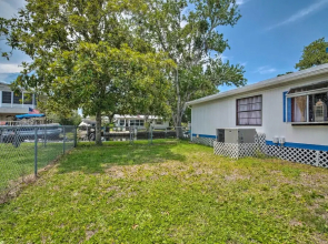 Homosassa Retreat w/ Sunroom & Canal Views!