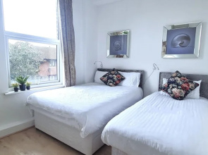 Botanic Apartment Central-Parking-sleep3